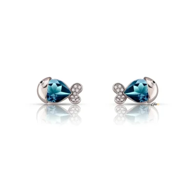 Gisoo Jewels Bijoux Boucles d'oreilles Clous d’oreilles fabriquées en or blanc argenté et ornées de cristaux bleus saphir